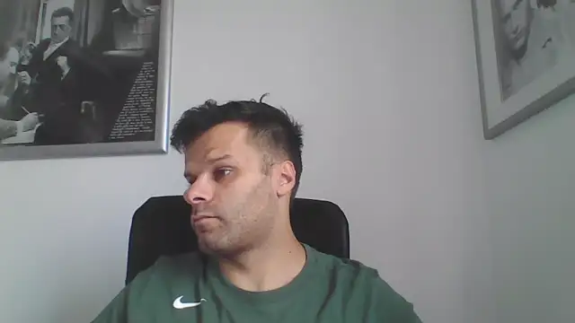 Snapshot of FROCETTO93 chatting on 09.29.25 FROCETTO93 online show from 09.29.25