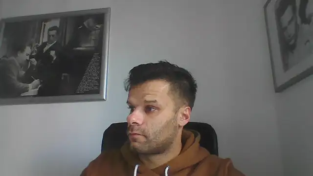 Snapshot of FROCETTO93 chatting on 10.22.25 FROCETTO93 online show from 10.22.25