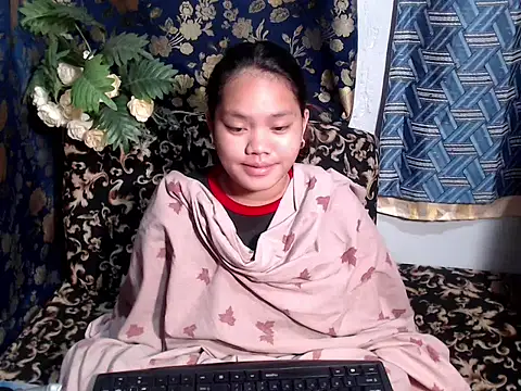 Snapshot of prettykrysgirl chatting on 03.31.26 prettykrysgirl online show from 03.31.26