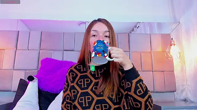 antoneella jones online show from 12.02.25