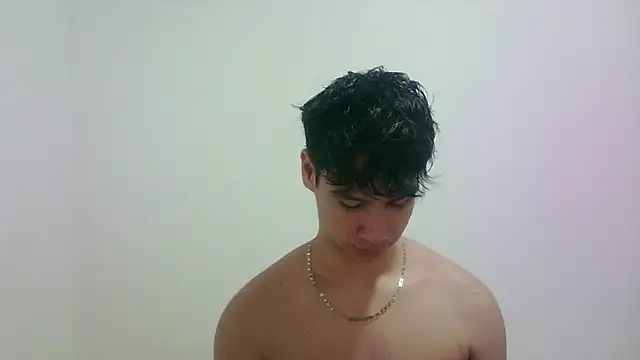 Snapshot of zeus_181 chatting on 10.28.25 zeus 181 online show from 10.28.25