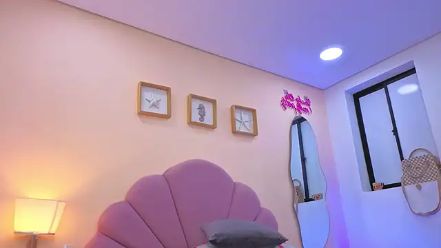 Willow Wright online show from 03.28.26