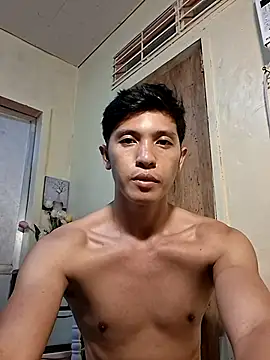 Snapshot of darryl_hugecok chatting on 05.25.26 darryl hugecok online show from 05.25.26