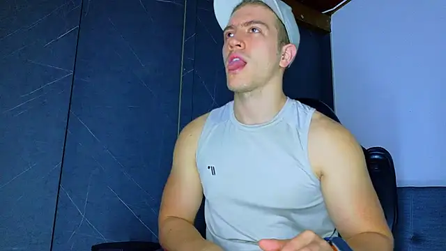 Snapshot of ALANNFERRER chatting on 02.21.26 ALANNFERRER online show from 02.21.26