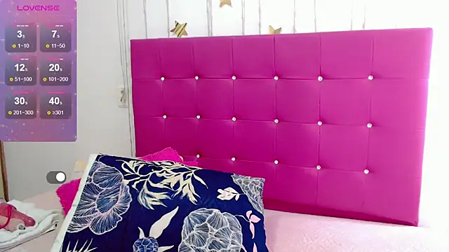 sara arias00 online show from 01.06.26