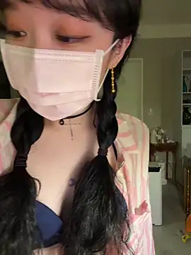 Snapshot of Etherealcat33 chatting on 12.15.25 Etherealcat33 online show from 12.15.25