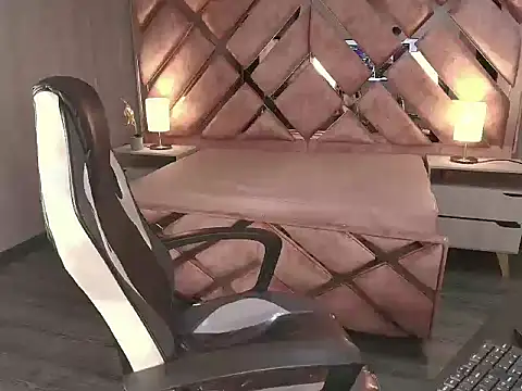 Alyssa Brynn1 online show from 12.17.25