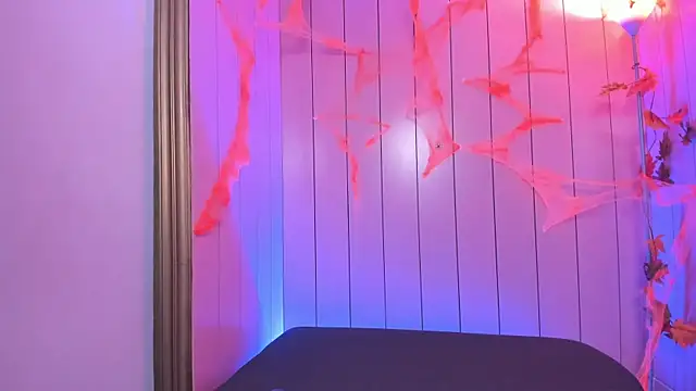 Laurent Scott  online show from 10.24.25