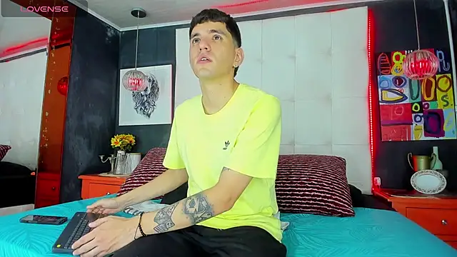 Matteo12  online show from 10.01.25