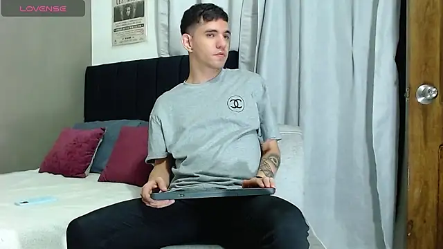 Matteo12  online show from 11.09.25