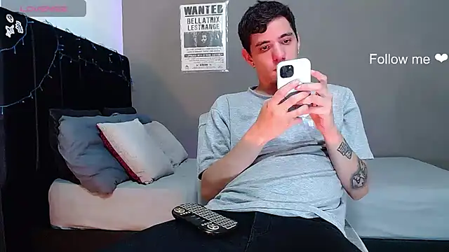 Matteo12  online show from 12.21.25