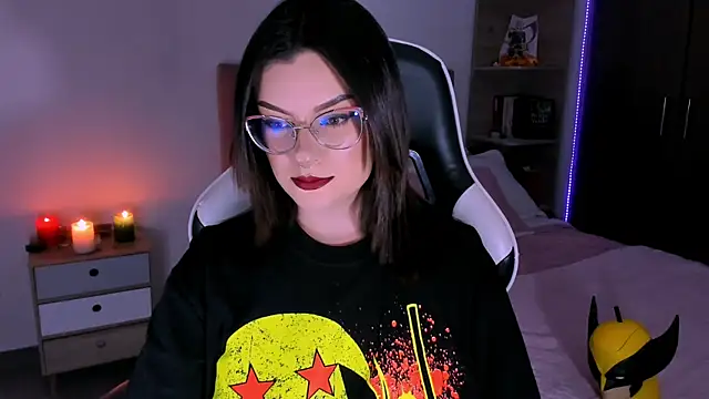 OphelianaRose33 online show from 10.21.25