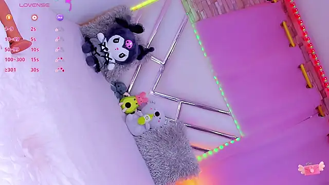 Snapshot of jazlyn_G chatting on 10.05.25 jazlyn G online show from 10.05.25