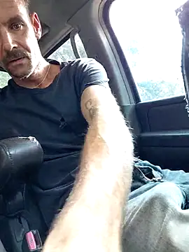 Hungwell1515 online show from 12.18.25