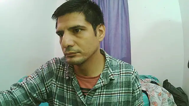 Snapshot of Braulio_master chatting on 10.14.25 Braulio master online show from 10.14.25