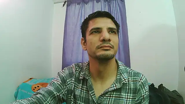 Snapshot of Braulio_master chatting on 10.17.25 Braulio master online show from 10.17.25