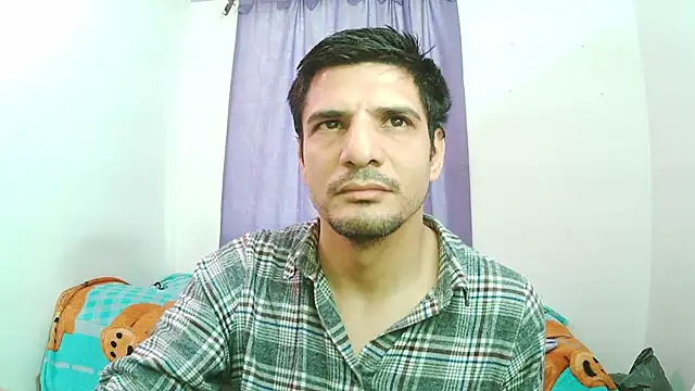 Snapshot of Braulio_master chatting on 10.25.25 Braulio master online show from 10.25.25