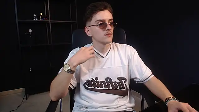FelixStarkk online show from 06.20.26