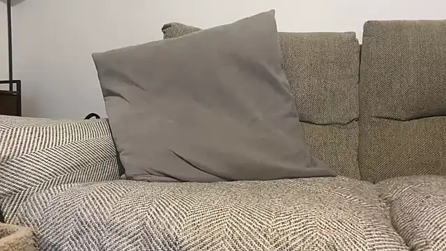 That English Rose  online show from 02.06.26