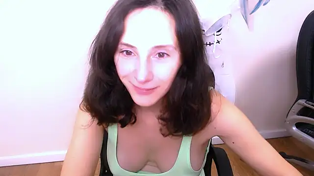 Snapshot of AlissaJersi chatting on 10.14.25 AlissaJersi online show from 10.14.25