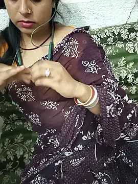 Snapshot of Hot-Riya001 chatting on 06.08.26 Hot-Riya001 online show from 06.08.26