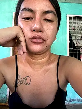 Snapshot of thinker_belle chatting on 10.15.25 thinker belle online show from 10.15.25