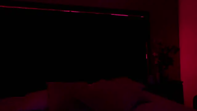 Snapshot of GabyMoreau chatting on 10.25.25 GabyMoreau online show from 10.25.25