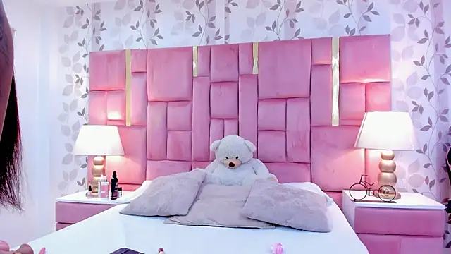 GabyMoreau online show from 03.12.26