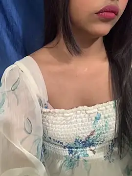 Snapshot of Rashi-48 chatting on 10.28.25 Rashi-48 online show from 10.28.25