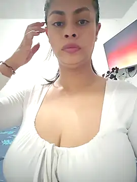 Snapshot of daliataleboficiall chatting on 10.23.25 daliataleboficiall online show from 10.23.25