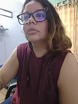 Snapshot of saenz_eymi chatting on 06.29.26 saenz eymi online show from 06.29.26