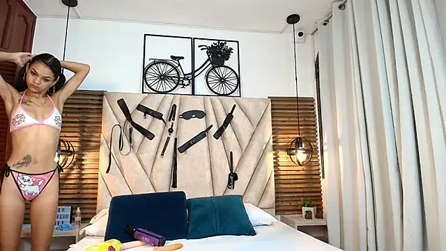 Cinthiabaker online show from 11.25.25