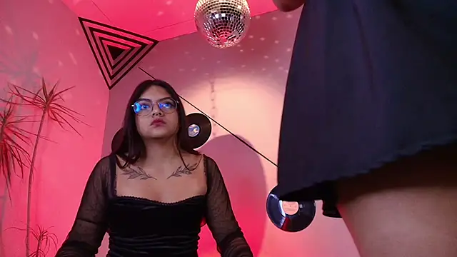 Lilith and Khloe online show from 09.13.25