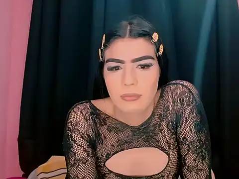  crystal23  online show from 09.30.25