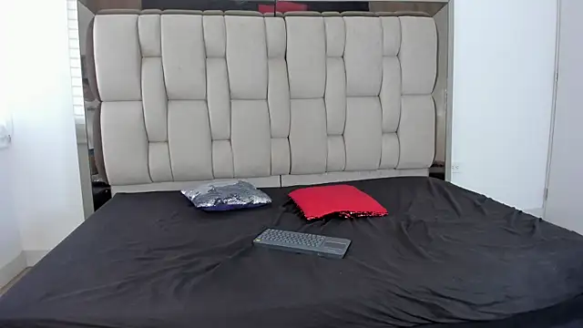 Enzo issis online show from 10.29.25