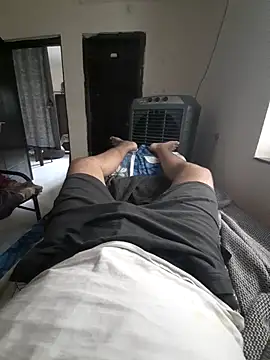 Snapshot of Yourslovingdick chatting on 04.20.26 Yourslovingdick online show from 04.20.26