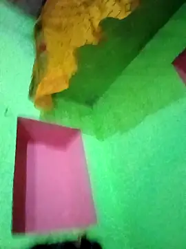 Snapshot of Hot_chinkiji chatting on 10.31.25 Hot chinkiji online show from 10.31.25