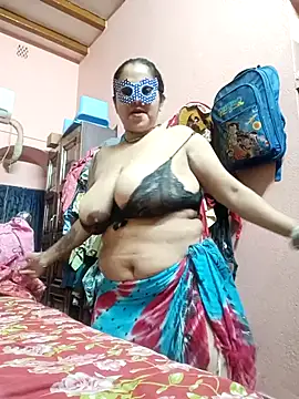 SexyBhabhi323 online show from 09.16.25