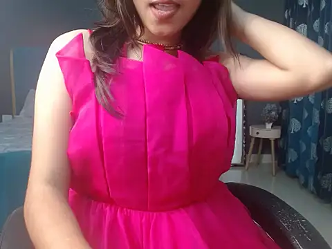 Urlove lily online show from 10.25.25