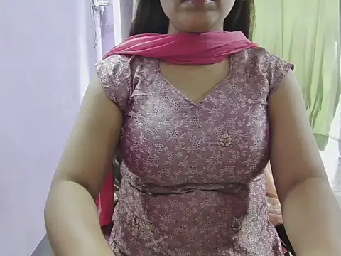 Naina 007 online show from 09.22.25