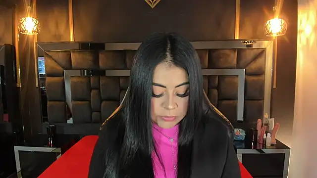 Aniajoness  online show from 09.24.25