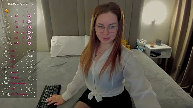 MikaBloom online show from 03.09.26