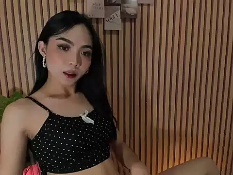Sweet Susiee online show from 12.21.25
