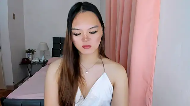 Snapshot of ameliamaureen chatting on 09.17.25 ameliamaureen online show from 09.17.25