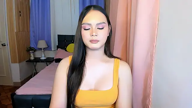 Snapshot of ameliamaureen chatting on 06.11.26 ameliamaureen online show from 06.11.26