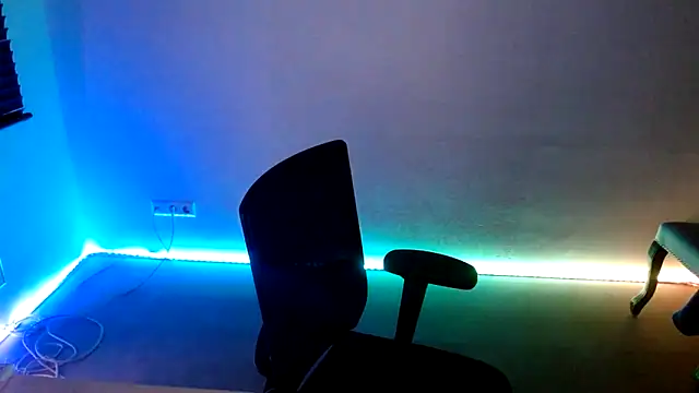 Mrs-Aurora online show from 12.22.25