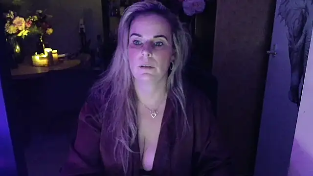 Mrs-Aurora online show from 02.01.26