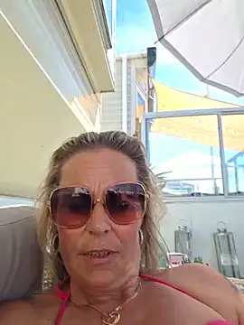 Snapshot of Mrs-Aurora chatting on 05.24.26 Mrs-Aurora online show from 05.24.26