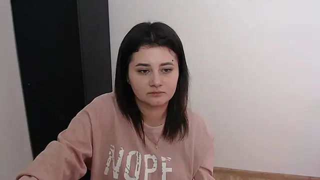 Snapshot of Katrin_kiss_ chatting on 10.10.25 Katrin kiss online show from 10.10.25