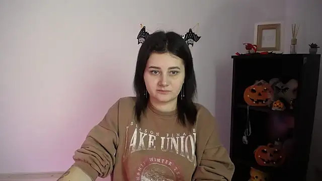 Snapshot of Katrin_kiss_ chatting on 11.10.25 Katrin kiss online show from 11.10.25